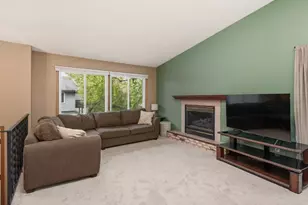 1312 Deercliff Ln, Eagan, MN 55123 - Photo 15