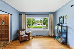 4539 Quail Ave N, Robbinsdale, MN 55422 - Photo 5