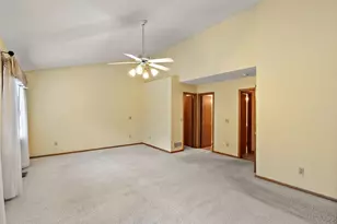 2879 Devonshire Pl, Woodbury, MN 55125 - Photo 17