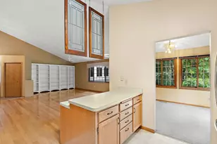 2879 Devonshire Pl, Woodbury, MN 55125 - Photo 11