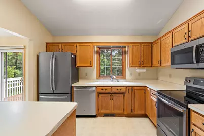 2879 Devonshire Place, Woodbury, MN 55125 - Photo 13