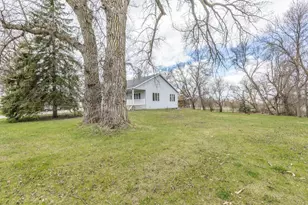 180 Falcon St, Audubon, MN 56511 - Photo 3