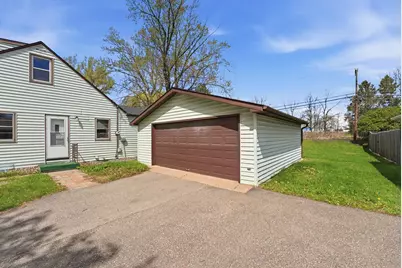 1697 Rose Place, Roseville, MN 55113 - Photo 21