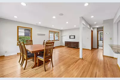 2164 Reaney Avenue E, Saint Paul, MN 55119 - Photo 9