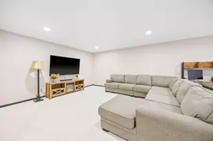 25250 Tucker Rd, Rogers, MN 55374 - Photo 23