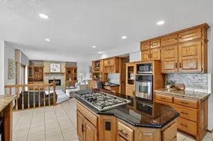 8842 Hillswick Trail, Brooklyn Park, MN 55443 - Photo 7