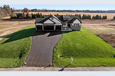 21207 Tippecanoe Street NE, East Bethel, MN 55011 - Photo 3