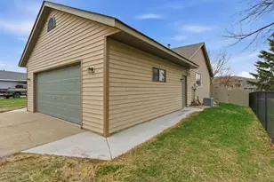 1811 13th St SE, Willmar, MN 56201 - Photo 37