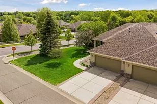 13122 Evermoor Pkwy, Apple Valley, MN 55124 - Photo 5