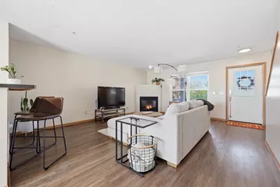 2894 Clover Ridge Drive, Chaska, MN 55318 - Photo 5
