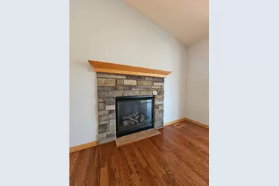 6012 Iris Lane, Rockford, MN 55373 - Photo 7
