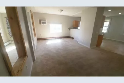 325 E Court Street, Belle Plaine, MN 56011 - Photo 5