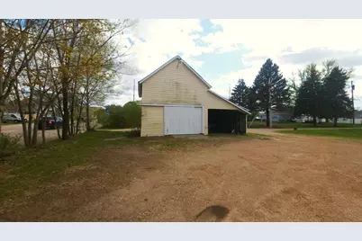 325 E Court Street, Belle Plaine, MN 56011 - Photo 19