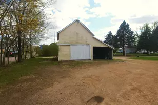 325 E Court St, Belle Plaine, MN 56011 - Photo 19