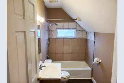 325 E Court Street, Belle Plaine, MN 56011 - Photo 13