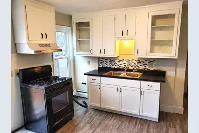 325 E Court Street, Belle Plaine, MN 56011 - Photo 11