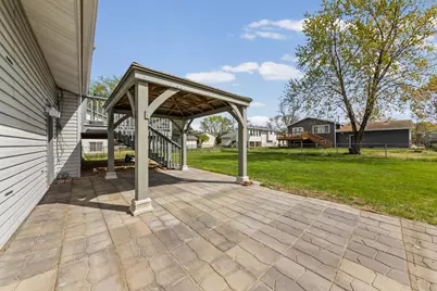 7401 75th Avenue N, Brooklyn Park, MN 55428 - Photo 45