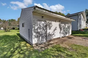 111 Washburne Dr, Paynesville, MN 56362 - Photo 25