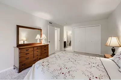 9700 Portland Avenue S #126, Bloomington, MN 55420 - Photo 11