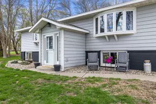 16474 200th St, Hutchinson, MN 55350 - Photo 5