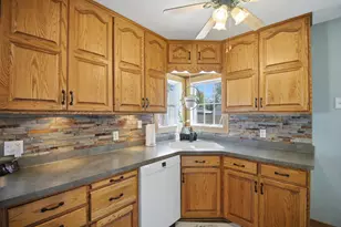 1801 2nd Ave SE, Austin, MN 55912 - Photo 17
