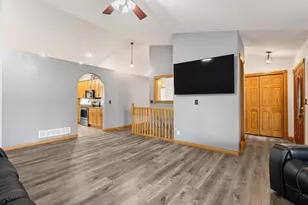 414 W Holly St, Owatonna, MN 55060 - Photo 7