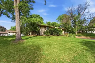 12913 Eagle Ridge Dr, Burnsville, MN 55337 - Photo 5