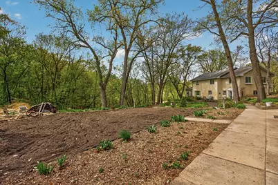 9551 Riverview Road, Eden Prairie, MN 55347 - Photo 25