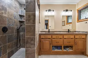 9551 Riverview Rd, Eden Prairie, MN 55347 - Photo 17