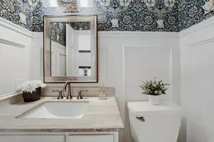 1085 Oak Cir, Medina, MN 55391 - Photo 19