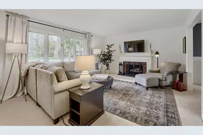 1085 Oak Circle, Wayzata, MN 55391 - Photo 5