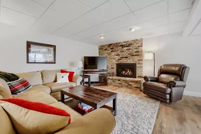 1085 Oak Circle, Wayzata, MN 55391 - Photo 27
