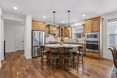 9496 River Rock Drive S, Chanhassen, MN 55317 - Photo 5