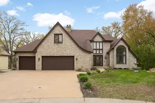 6135 Berkshire Ln N, Plymouth, MN 55446 - Photo 1