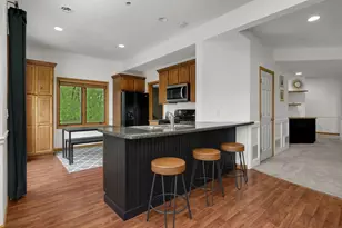 6135 Berkshire Ln N, Plymouth, MN 55446 - Photo 43