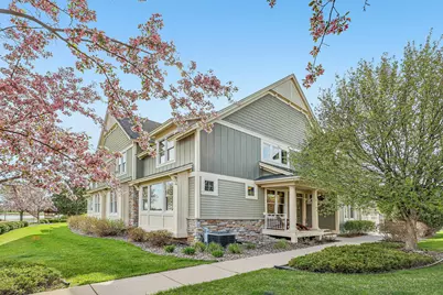 15704 Cobblestone Lake Parkway, Apple Valley, MN 55124 - Photo 3