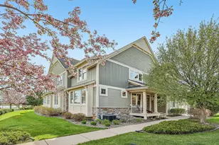 15704 Cobblestone Lake Pkwy, Apple Valley, MN 55124 - Photo 3