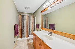 15704 Cobblestone Lake Pkwy, Apple Valley, MN 55124 - Photo 27