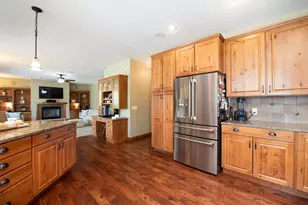 204 Woodhill Ct, Mankato, MN 56001 - Photo 11