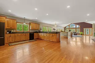 3419 Shady Oak Rd, Minnetonka, MN 55305 - Photo 3