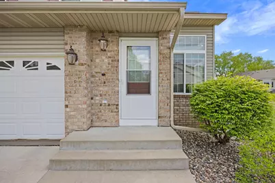9804 Hamlet Lane S, Cottage Grove, MN 55016 - Photo 3