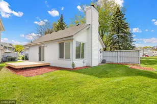 1421 Granada Tr N, Oakdale, MN 55128 - Photo 29
