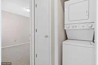 1421 Granada Trail N, Oakdale, MN 55128 - Photo 27
