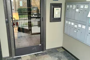 520 Ridgewood Ave, Minneapolis, MN 55403 - Photo 3