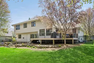 321 Dunbar Way, Mahtomedi, MN 55115 - Photo 51