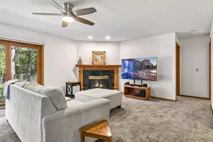 321 Dunbar Way, Mahtomedi, MN 55115 - Photo 23
