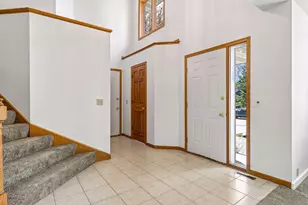 321 Dunbar Way, Mahtomedi, MN 55115 - Photo 3