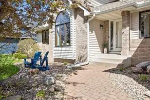321 Dunbar Way, Mahtomedi, MN 55115 - Photo 57