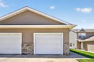 2067 26th Ave NW, Rochester, MN 55901 - Photo 3