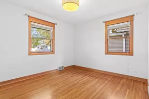 1646 Middleton Ave, Saint Paul, MN 55116 - Photo 17